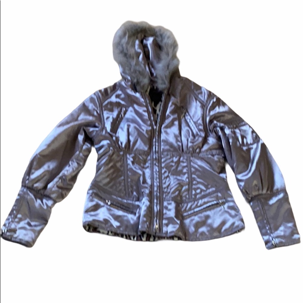 Suzanne Somers silver gray jacket